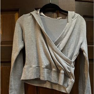 Athleta girl pullover size 12 neck pullover
